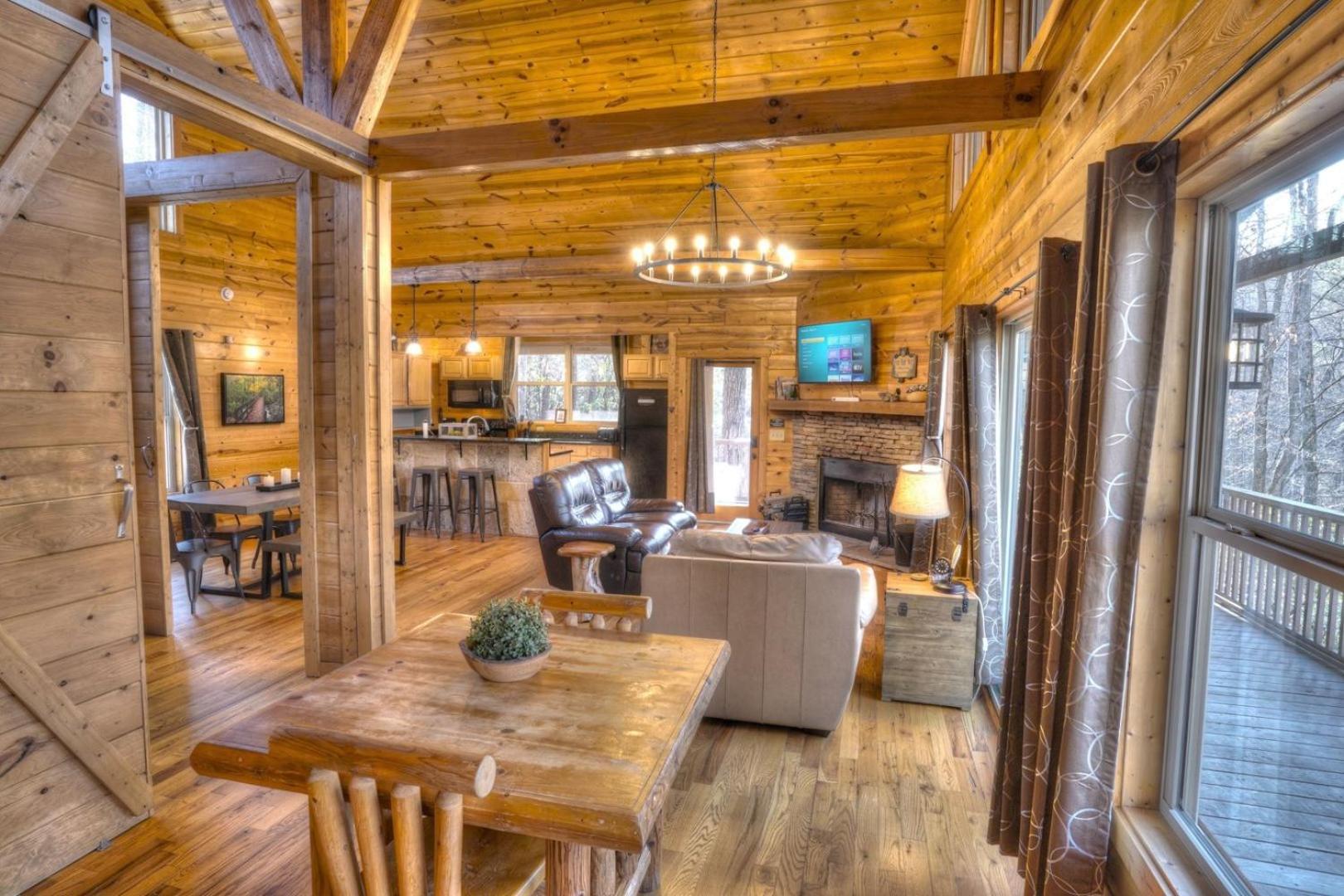 Luxury Cabin Sleeps 8 With Creekside Fire Pit Near Helen Ga Cleveland Extérieur photo